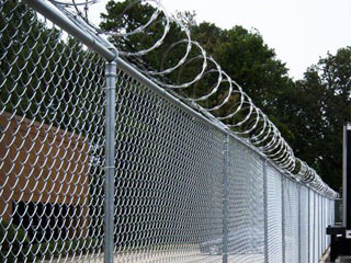 刺繩護欄網(wǎng) 